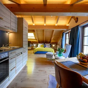 https://ferienwohnungen-haus-alpenblick-wohnung-muhlberg.com-bavaria.com