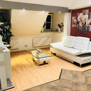 https://sonnige-2-zi-wohnung-nahe-stadtmitte-und-messe.com-bavaria.com
