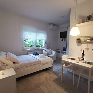 https://studio-joy.hotels-in-ljubljana.com